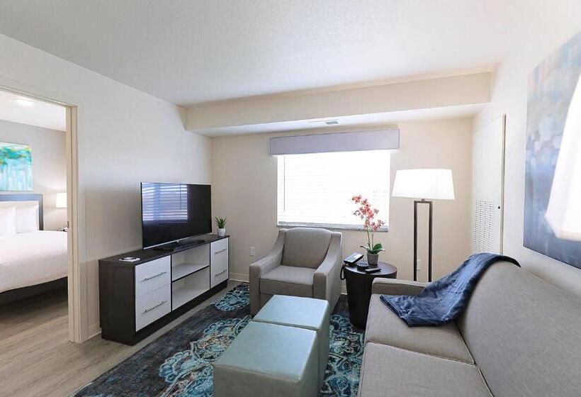 Люкс, Waterwalk Extended Stay By Wyndham Minneapolis   Plymouth