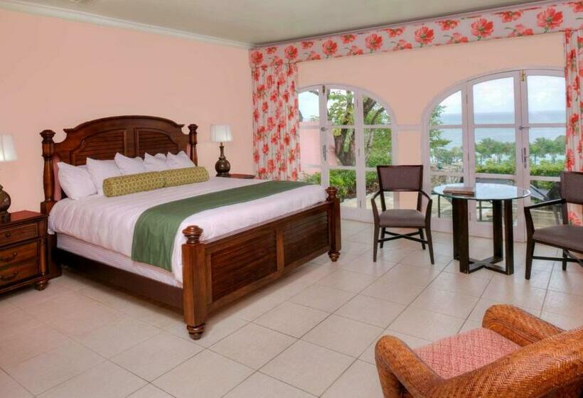 اتاق لوکس با تخت بزرگ, The Buccaneer Beach & Golf Resort