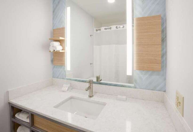 스탠다드 룸 퀸사이즈 침대, Hilton Los Angeles/san Gabriel