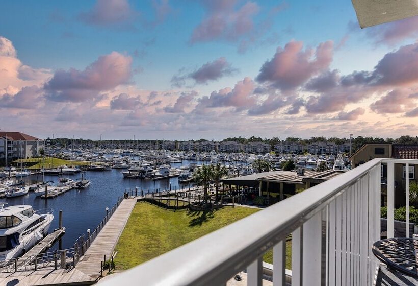 Люкс 2 Спальни, Holiday Inn Express North Myrtle Beach   Little River, An Ihg