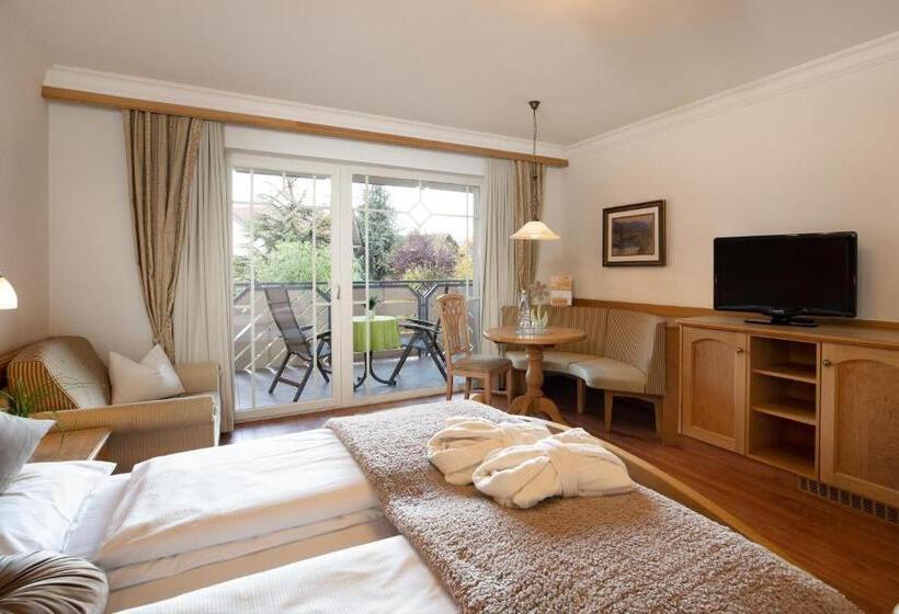 Полулюкс, Aktiv & Wellnesshotel Zentral