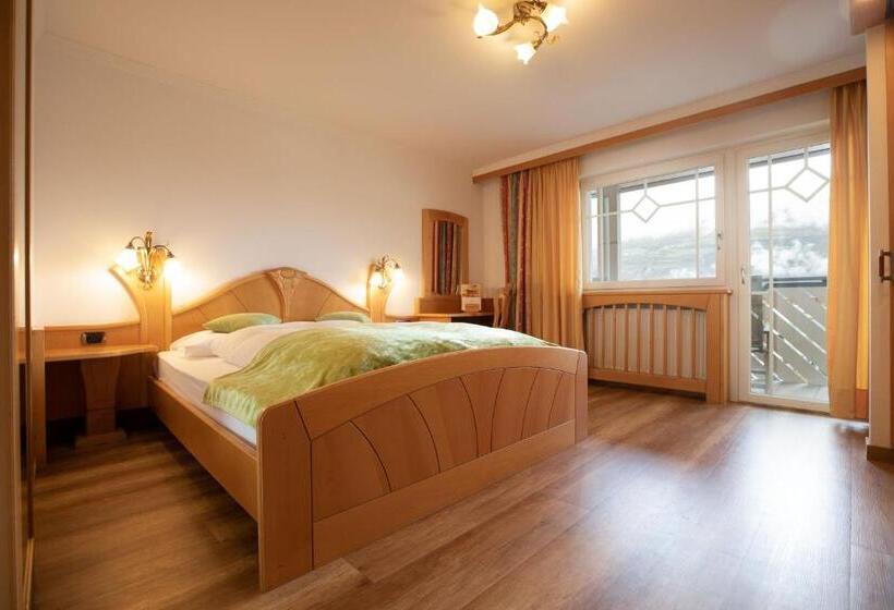Люкс Комфорт, Aktiv & Wellnesshotel Zentral