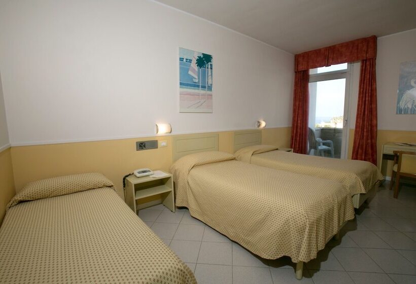 Triple Room Sea View, Salsello