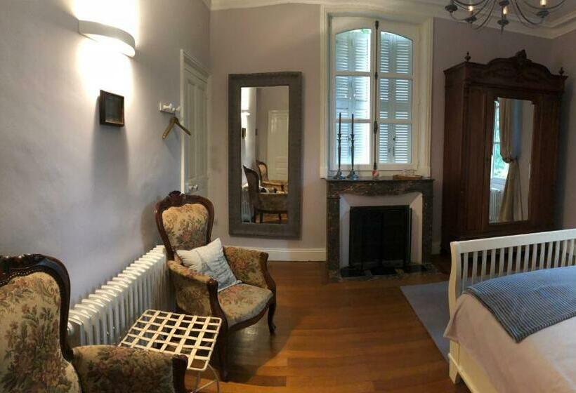 带大床的豪华间, Manoir La Rumillette