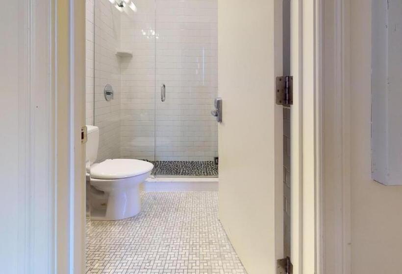 스탠다드 스튜디오, Stylish Downtown Studio In The Southend, C.ave #43
