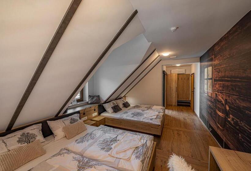 اتاق خانوادگی, Veldes B&b
