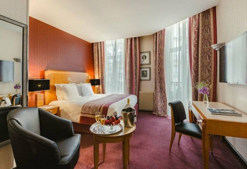 سوییت جونیور اجرایی, Les Jardins Du Marais