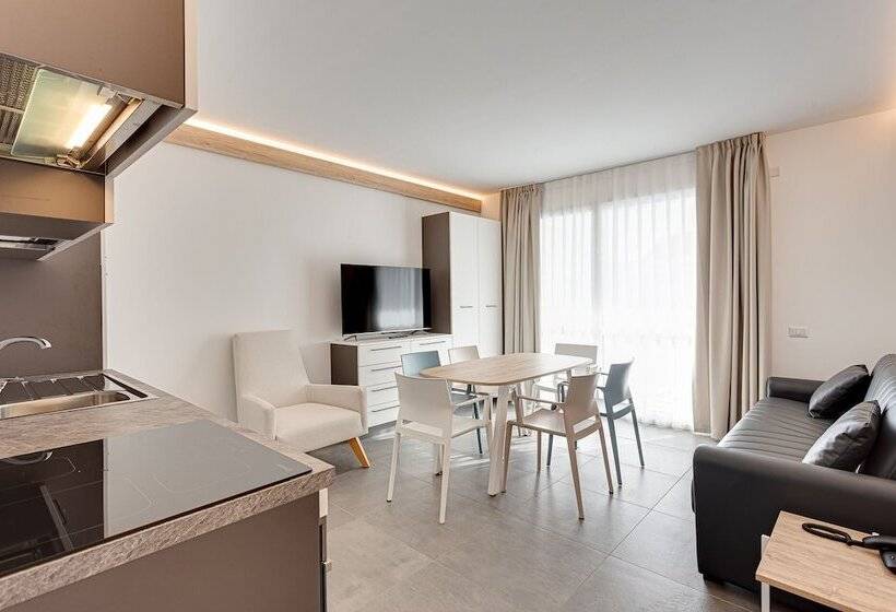 Апартаменты 2 Спальни с Балконом, Residence Cavalluccio Marino