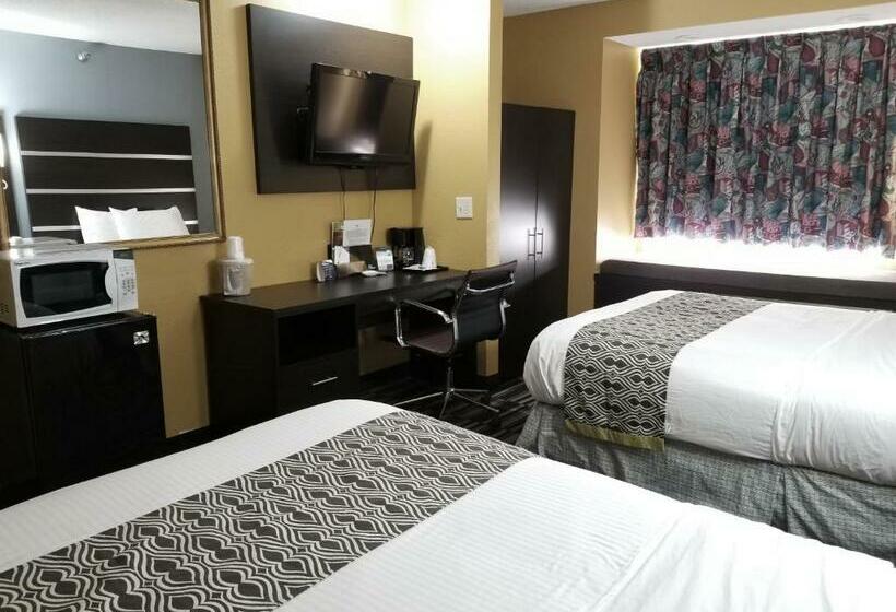 Номер Стандарт, Microtel Inn & Suites By Wyndham Riverside