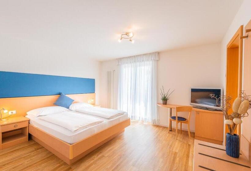 Номер Стандарт с Балконом, B&b Garni Erika