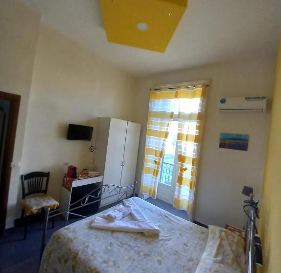 اتاق استاندارد, Ale Naples Holiday