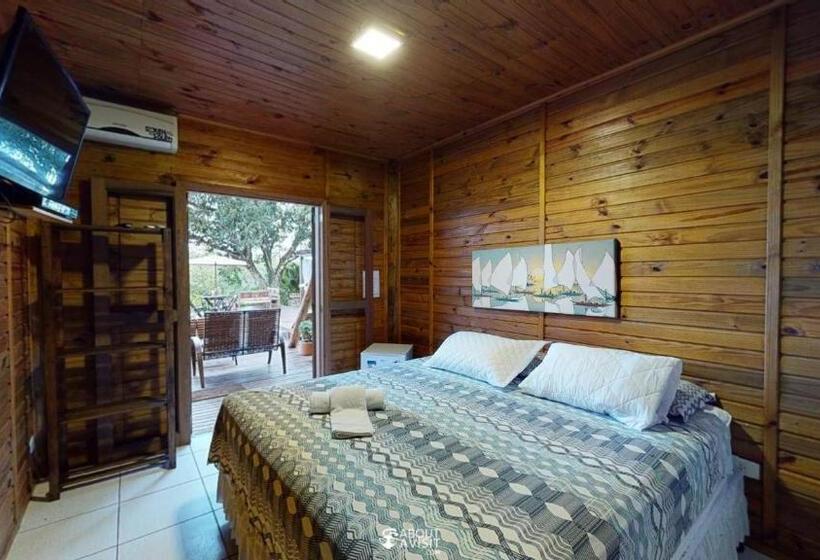 스위트 킹사이즈 침대, Pousada Villa Verde   Frente Para A Praia Do Farol