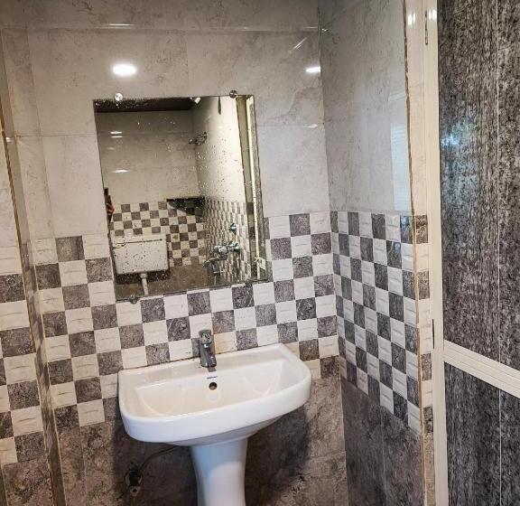 Номер Стандарт Вид на Бассейн, Shivam Bnb Mandrem Resort