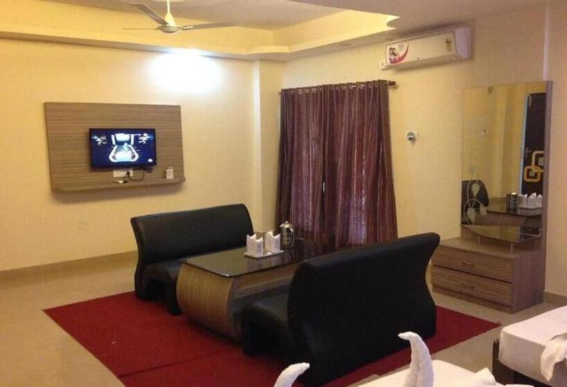 Четырехместный Номер Deluxe, New Digha