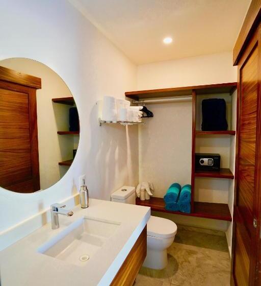 Standard Værelse til 4 pers. med Balkon, Puerto Sayulita