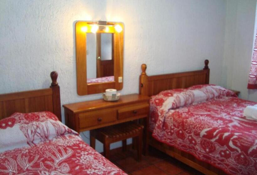 اتاق استاندارد چهار تخته, Posada Ali Tepoztlan By Rotamundos