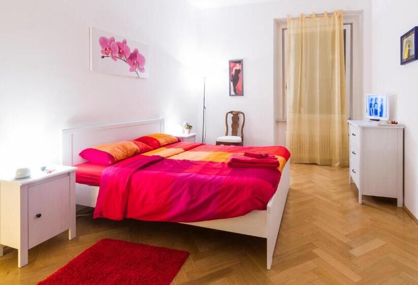 اتاق استاندارد با سرویس بهداشتی مشترک, Villa Anita Rooms