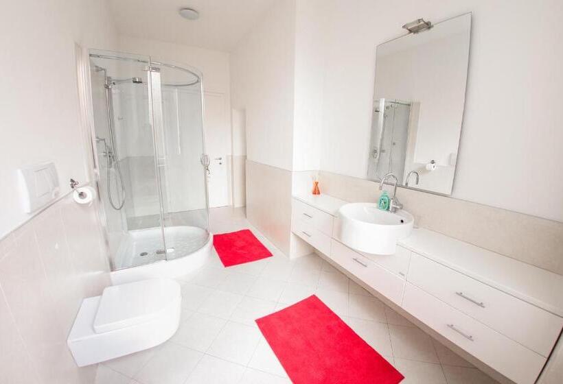 اتاق اکونومی با حمام مشترک, Villa Anita Rooms
