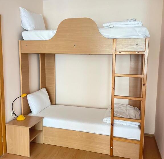 스탠다드 스튜디오, Family Hotel Morska Zvezda