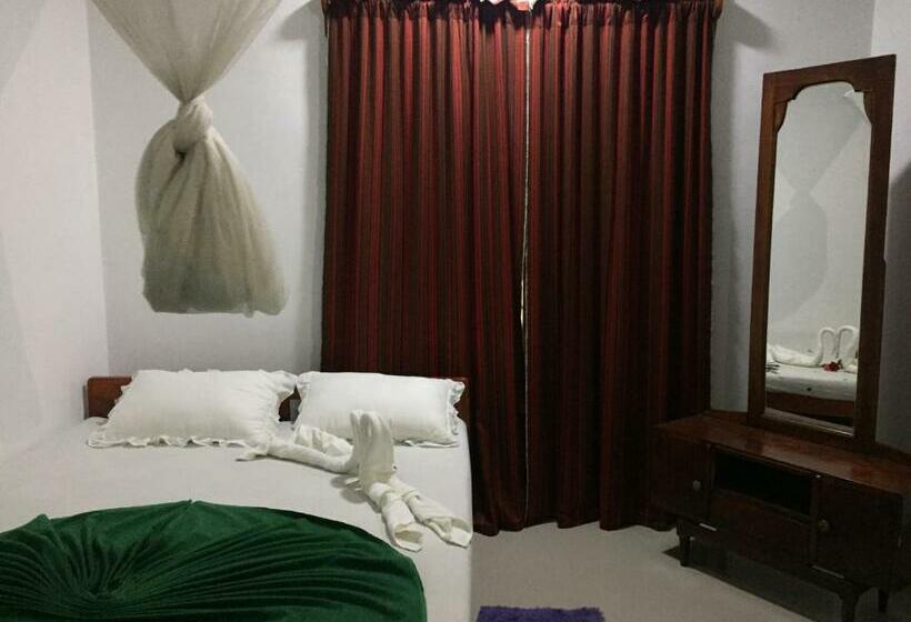 اتاق اکونومی, Chill House Safari Resort