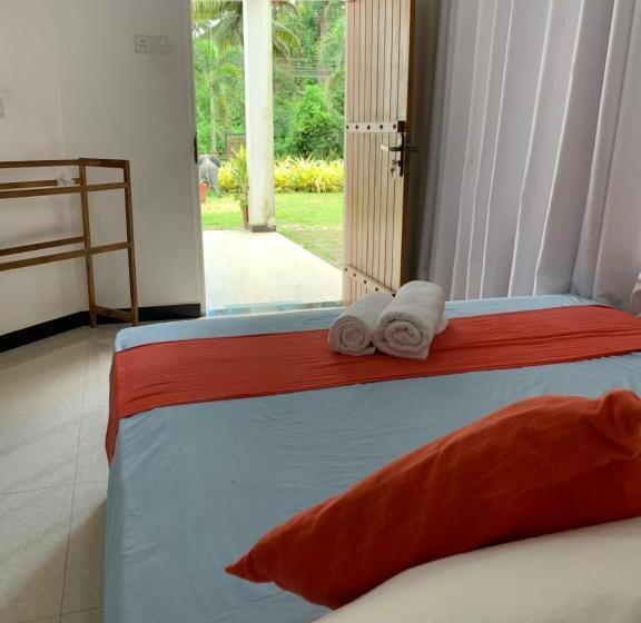 اتاق اکونومی, Chill House Safari Resort