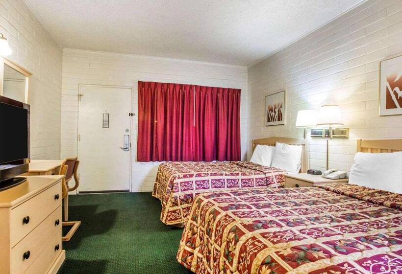 Номер Стандарт 2 Двуспальные Кровати, Jefferson Inn