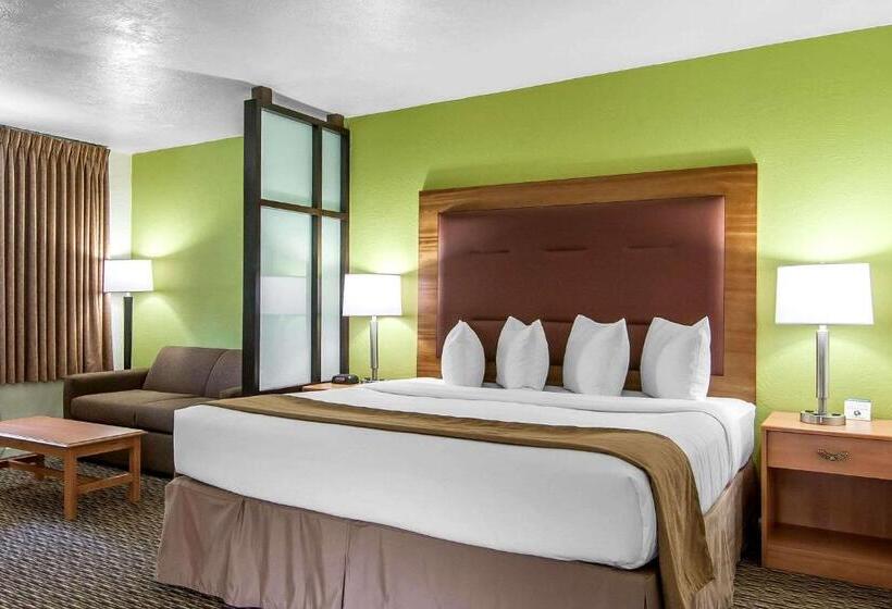 Люкс Кровать Кинг, Quality Inn & Suites At Coos Bay