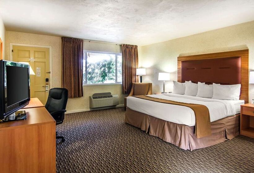 Люкс, Quality Inn & Suites At Coos Bay
