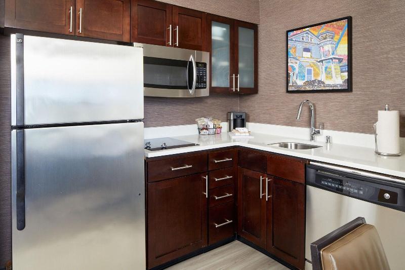 带大床的标准工作室, Residence Inn San Diego Carlsbad
