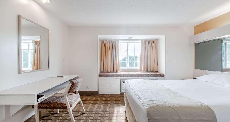 Номер Стандарт, Surestay Hotel By Best Western Christiansburg Blacksburg