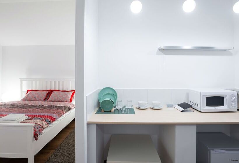 디럭스 스튜디오, Guest House Agrodom