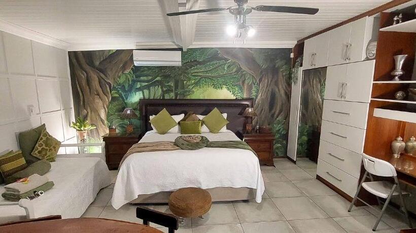 Апартаменты 1 Спальня, Rustic Forest Guest House