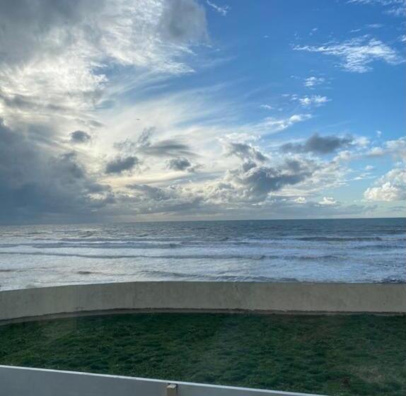 Люкс Superior Вид на Море, Villa Face Mer