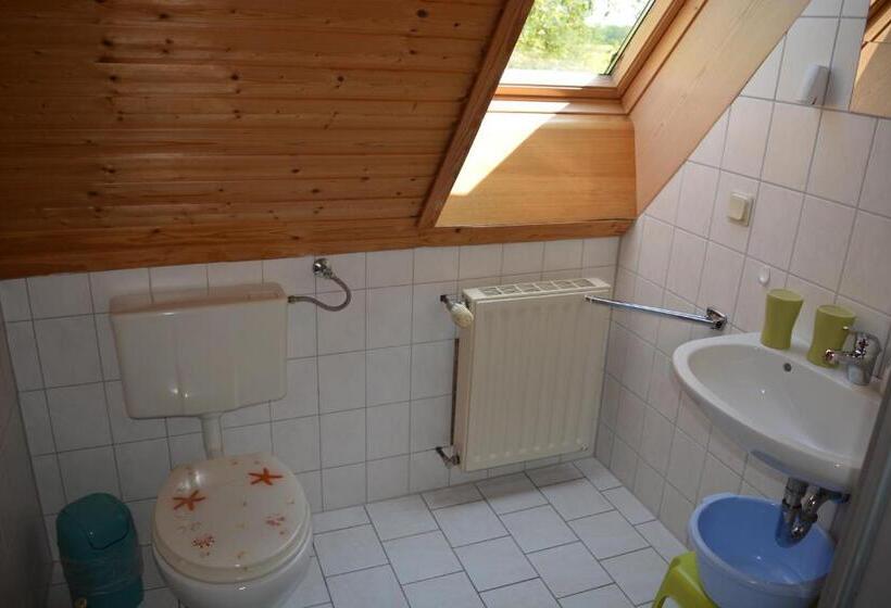 标准间, Gaststätte Zum Fährmann