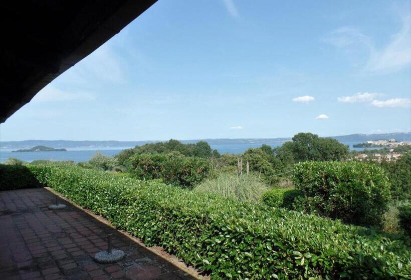 基本间, Poggiolindo B&b