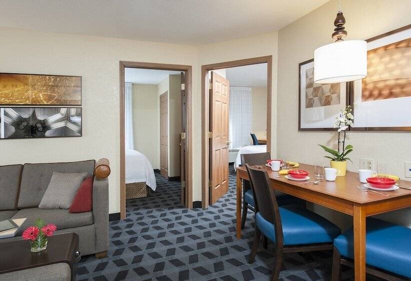 Suite 2 Sypialnie, Towneplace Suites By Marriott Indianapolis   Keystone