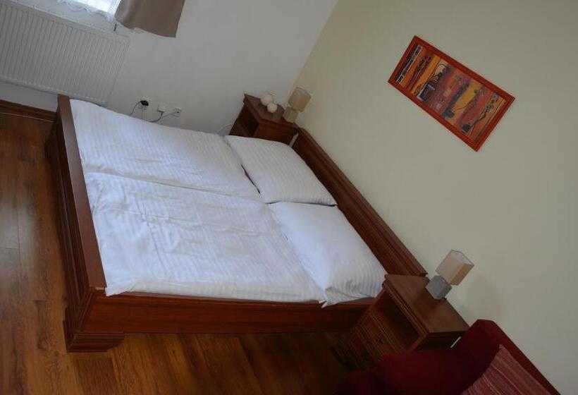 Студия Стандарт, Apartmány Divoký Anděl