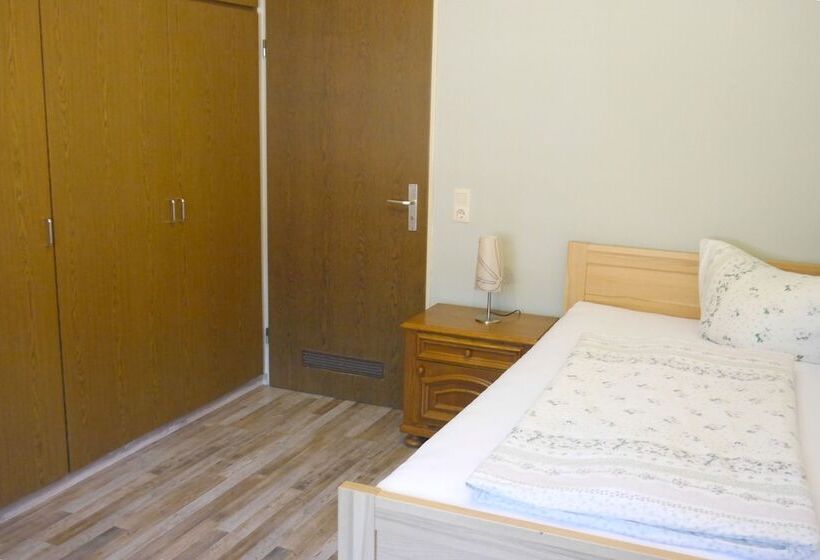 Номер Стандарт Индивидуальный, Gästehaus Zimmer Frei