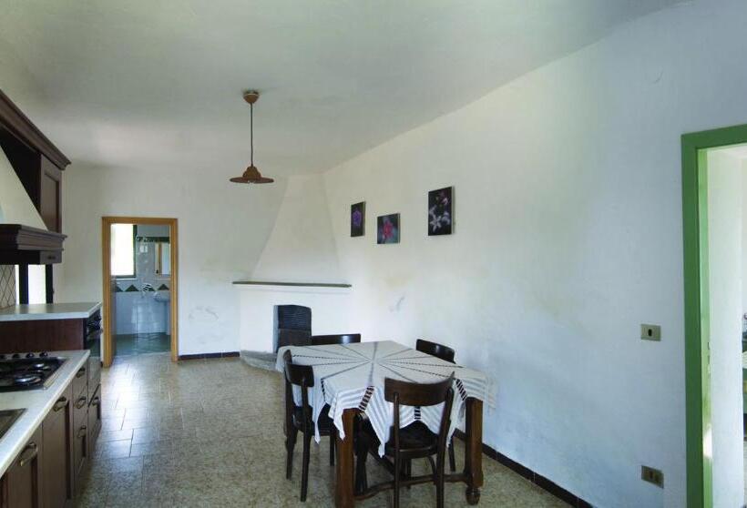 Дом 2 Спальни, Agriturismo La Petrosa