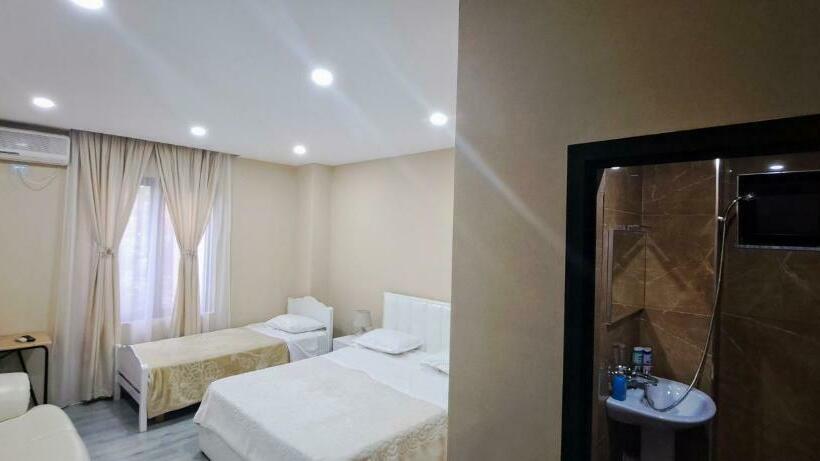 디럭스 룸, Citycenterhotel Shkoder