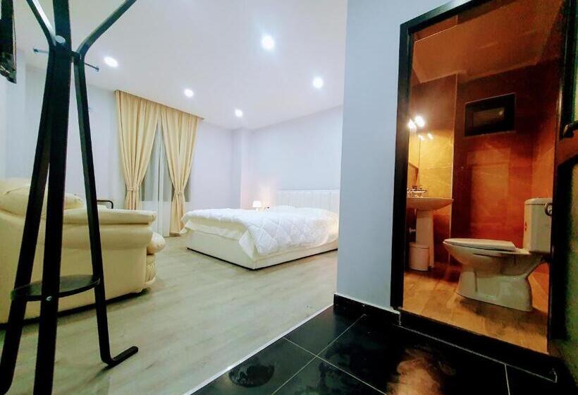 디럭스 룸, Citycenterhotel Shkoder