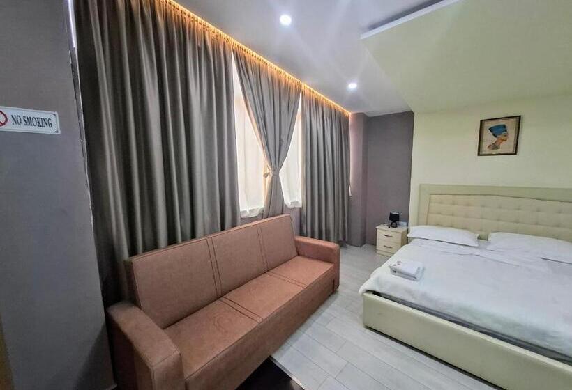 패밀리 룸 가든 전망, Citycenterhotel Shkoder