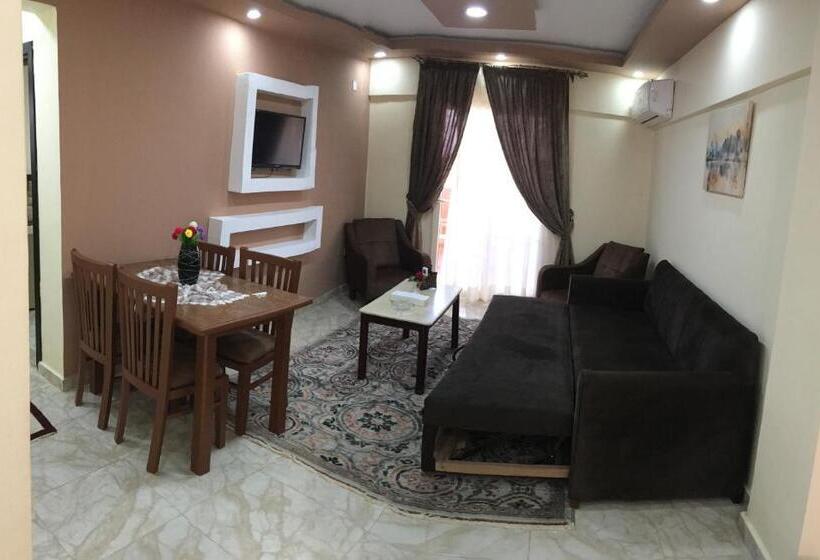 سوییت جونیور با چشم‌انداز جانبی دریا, Jewel El Gameel Hotel Egyptian Only Price