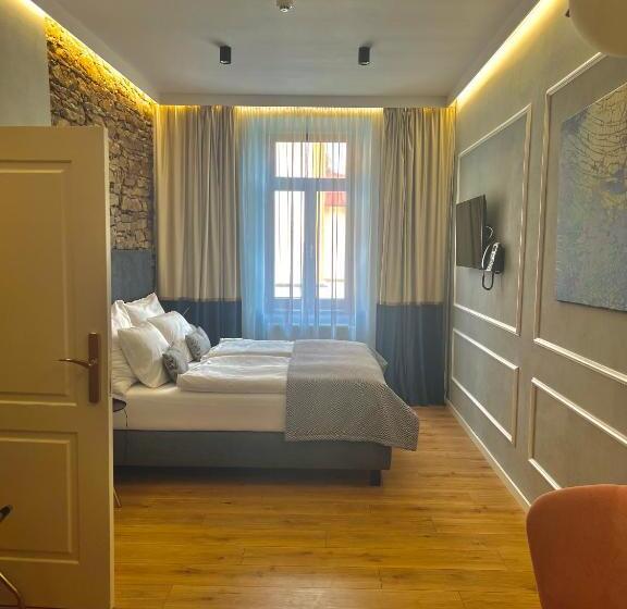 带景观的三人标准房间, Kalix Boutique