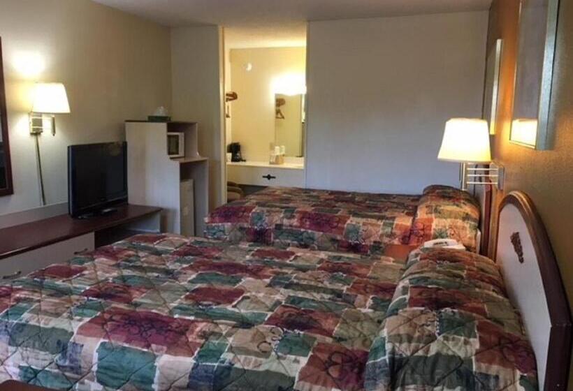 Номер Стандарт 2 Двуспальные Кровати, Budget Inn & Suites  Talladega
