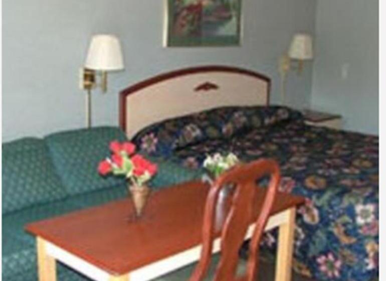 Стандартный Номер Кровать Кинг, Budget Inn & Suites  Talladega