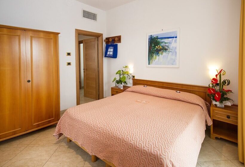 Четырехместный Номер Стандарт, Joli Park Hotel   Caroli Hotels