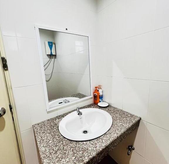 Трехместный Номер Стандарт Вид на Сад, Baan Suan Khun Yaiy