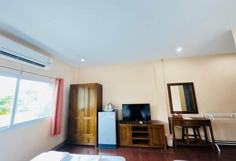Трехместный Номер Deluxe, Baan Suan Khun Yaiy