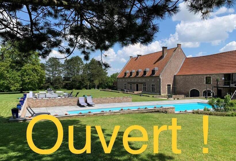 Семейный Номер, Chapeauveau Gîte   B&b   Events